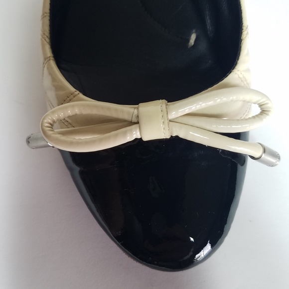BCBG MAX AZRIA Shoes Ballet Black Patent Quilted 8 - Picture 3 of 7
